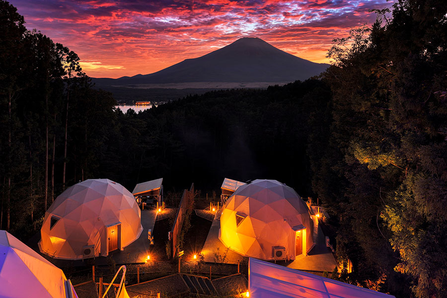 You can enjoy private glamping watching a view of Mt. Fuji