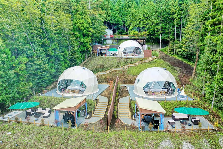 You can choose 2 types of room